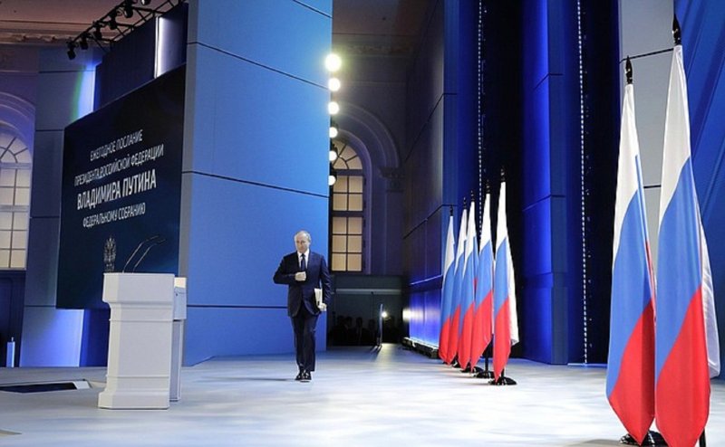 В Центральном выставочном зале «Манеж» началась церемония оглашения ежегодного Послания президента России Федеральному собранию - «Экономика»