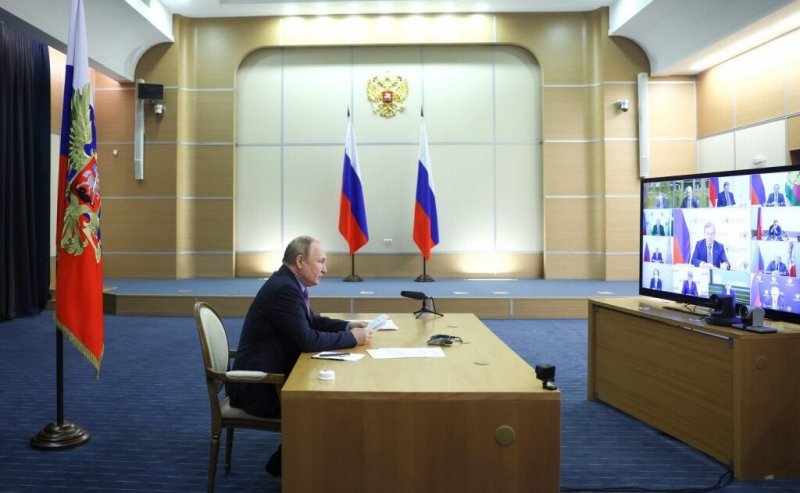 Владимир Путин поручил ускорить развитие транспортного комплекса в Астраханской области - «Экономика»