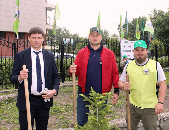 Россельхозбанк и НГАУ отметили День охраны окружающей среды посадкой новой пихтовой аллеи - «Финансы»
