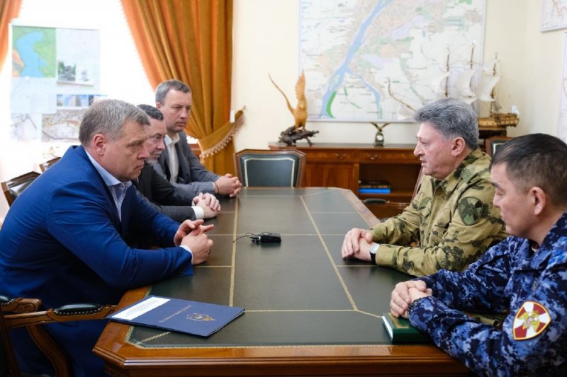 Губернатор Астраханской области обсудил вопросы обеспечения безопасности региона с командующим Южного военного округа - «Экономика»