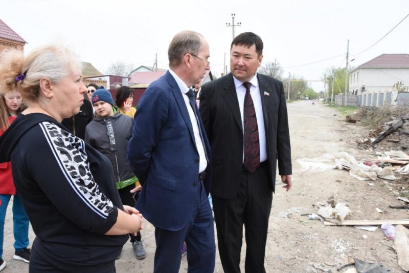 Председатель гордумы Астрахани по просьбе жителей провел выездное совещание в поселке Янго-Аул - «Экономика»