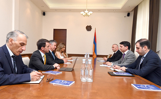 АБР готов укреплять и углублять сотрудничество с Арменией - «Главные новости»