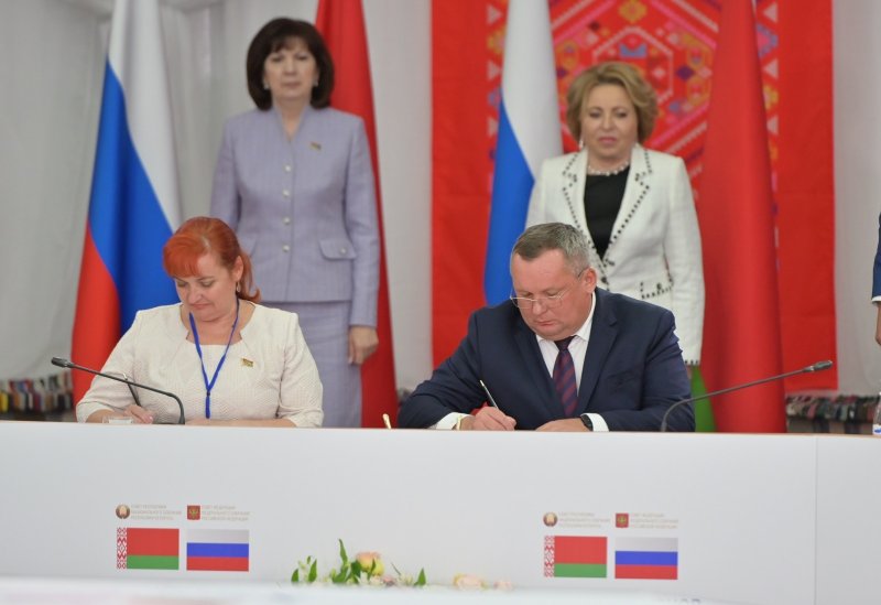 Дума Астраханской области и Могилевский областной совет депутатов подписали соглашение о сотрудничестве - «Экономика»