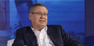 Глава ВТБ предложил перевести банки маркетплейсов в категорию системно значимых - «Финансы»