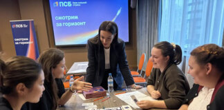В Новосибирске провели деловую игру по финансовой грамотности для сотрудников вузов - «Финансы»